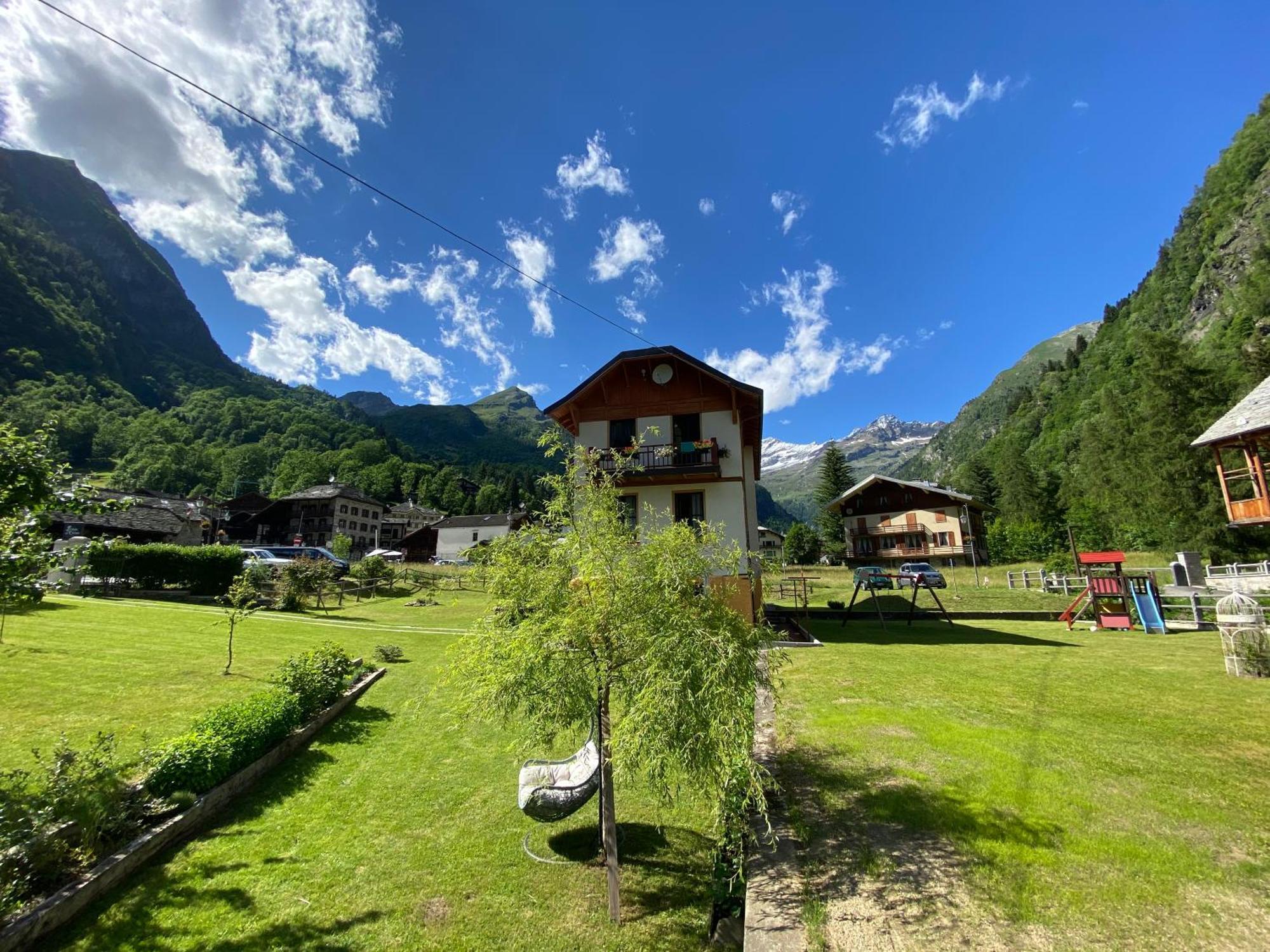 Bed and Breakfast L'Aria Di Casa Alagna Valsesia Exterior foto
